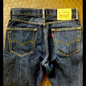 Levi’s size 30 x 32, great condition